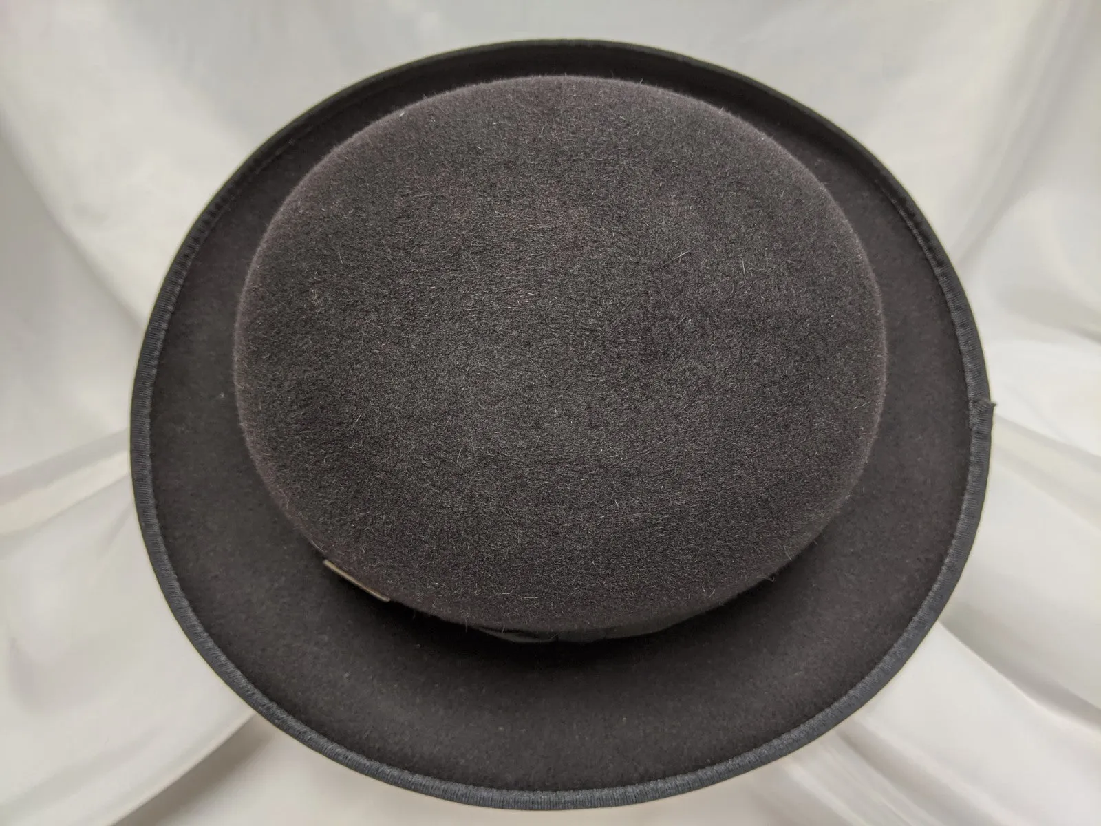 Derby 6 7/8 - Black (100X) #17-105