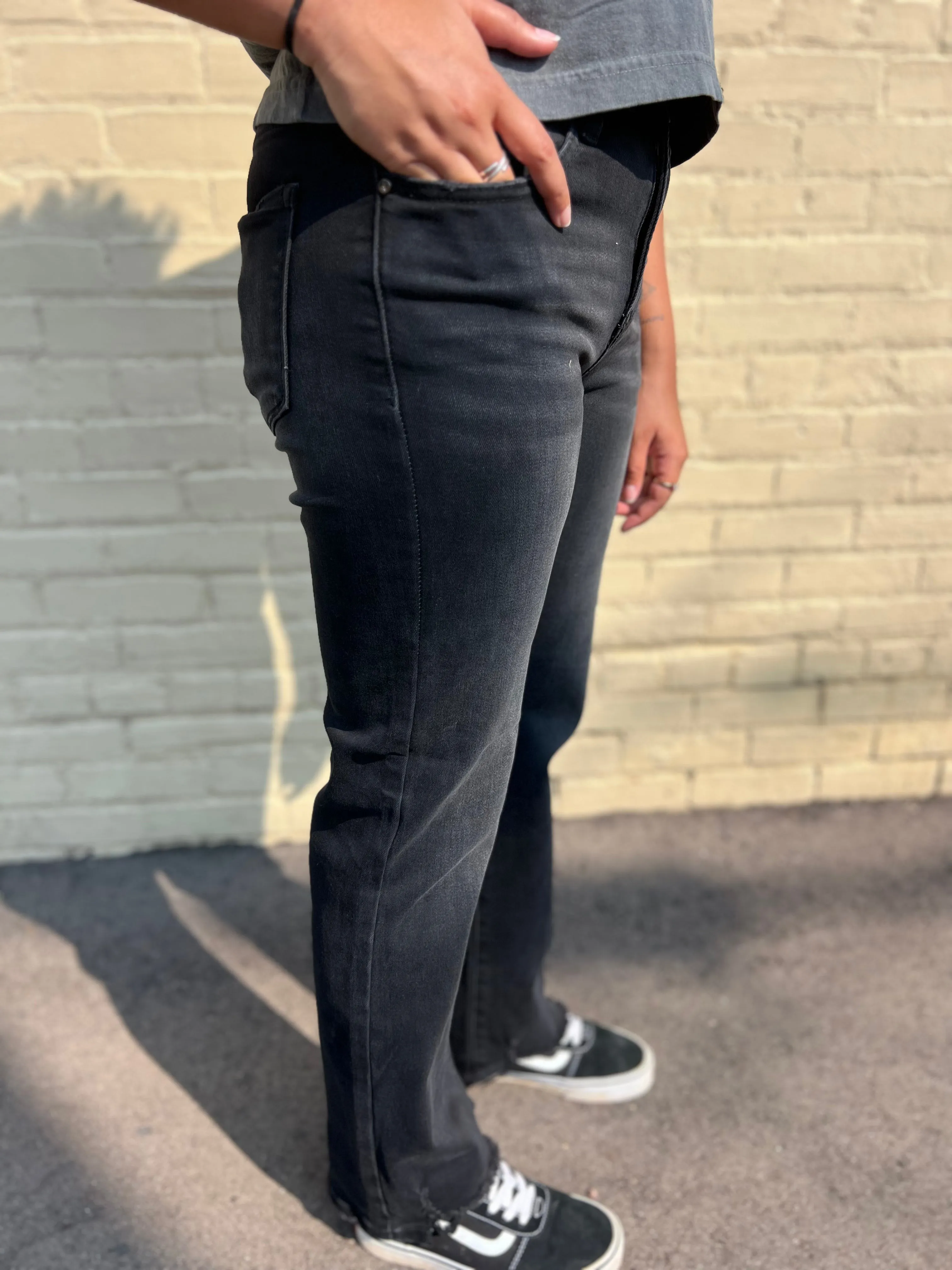 Risen High Rise Crop Relaxed Straight